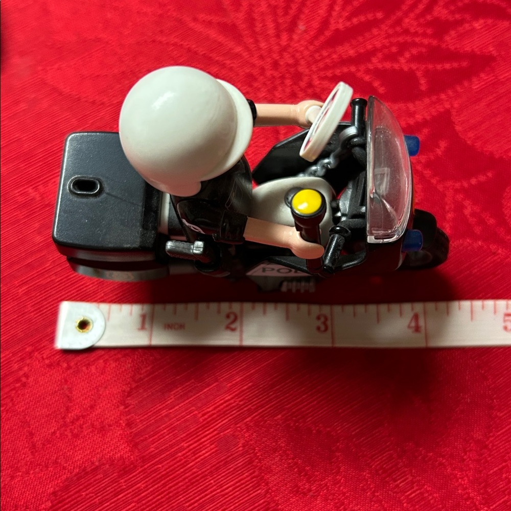 Motorcycle Cop & Magnet🏍️ 👮‍♂️ - Picture 7 of 7